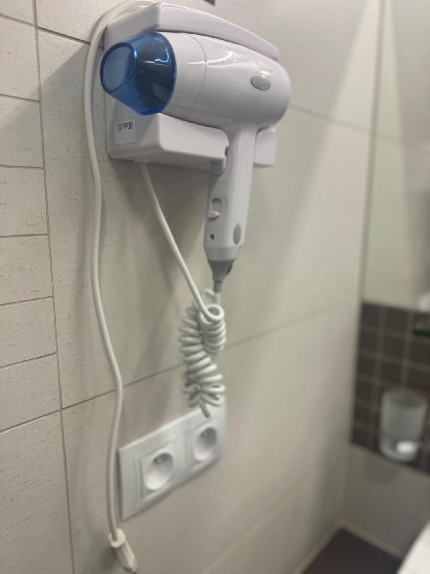 Pierre Hotel باردوبيتسه المظهر الخارجي الصورة